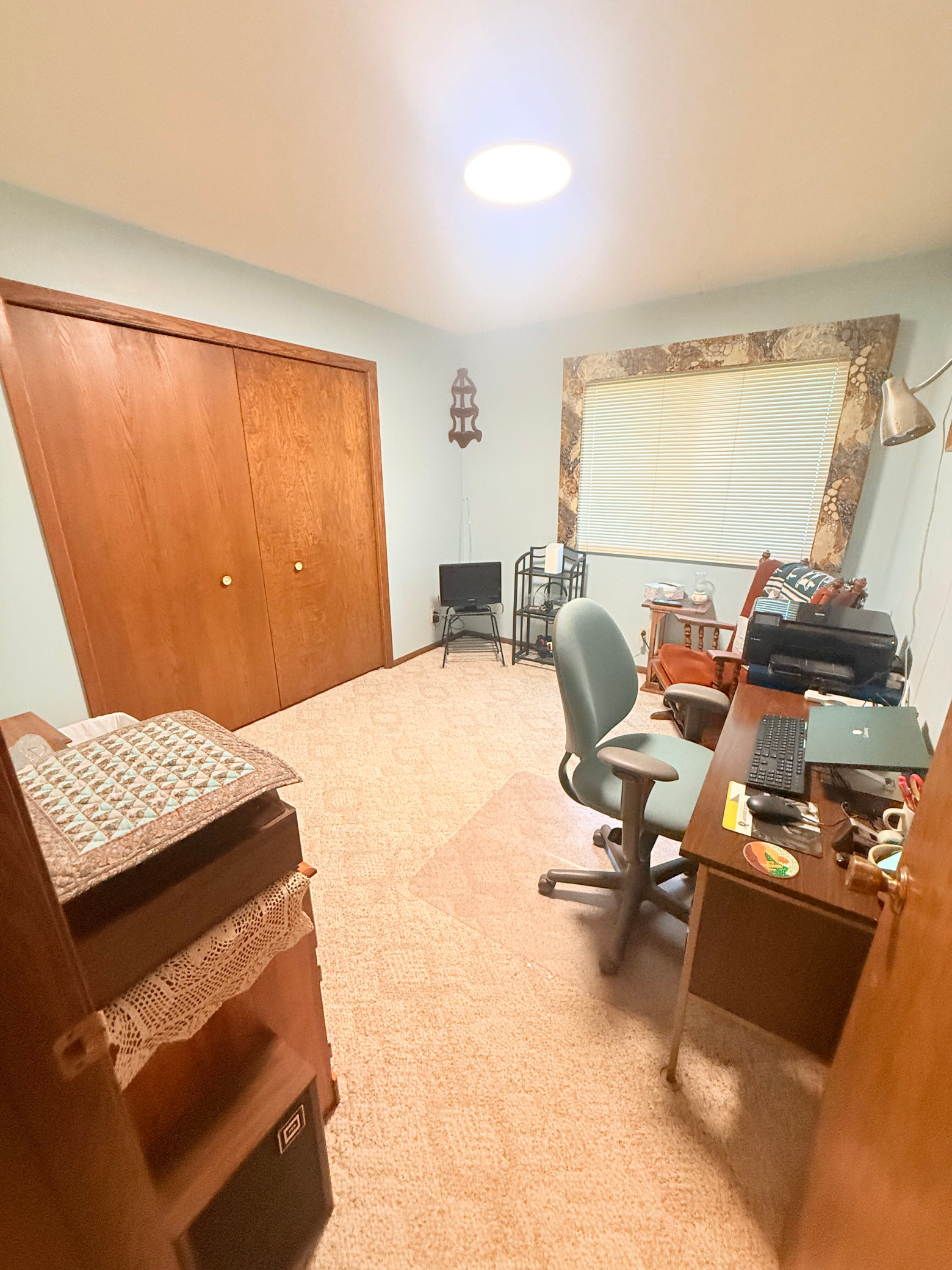 2224 Tower Court Property Photo 9