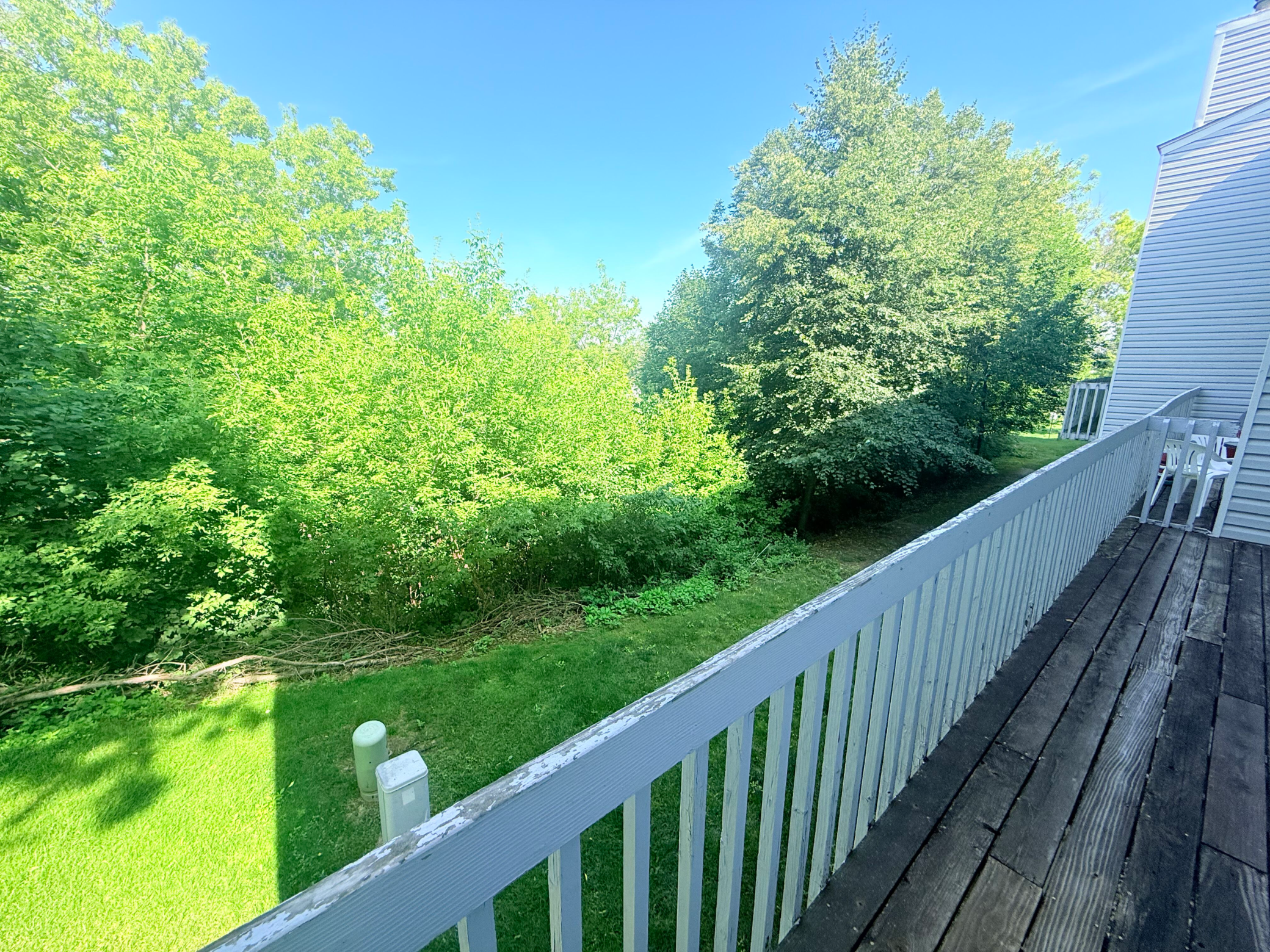 2224 Tower Court Property Photo 16