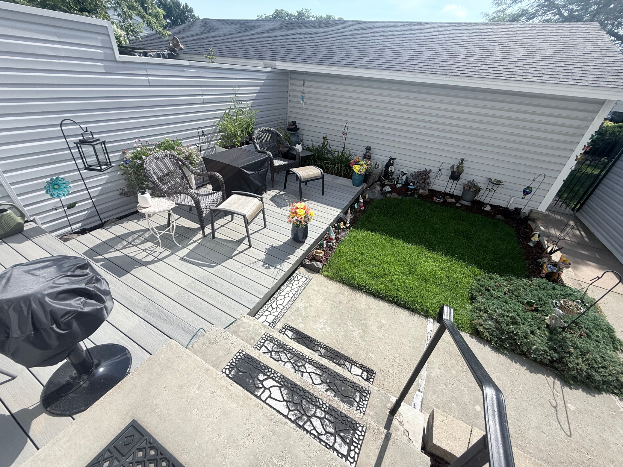 2224 Tower Court Property Photo 19