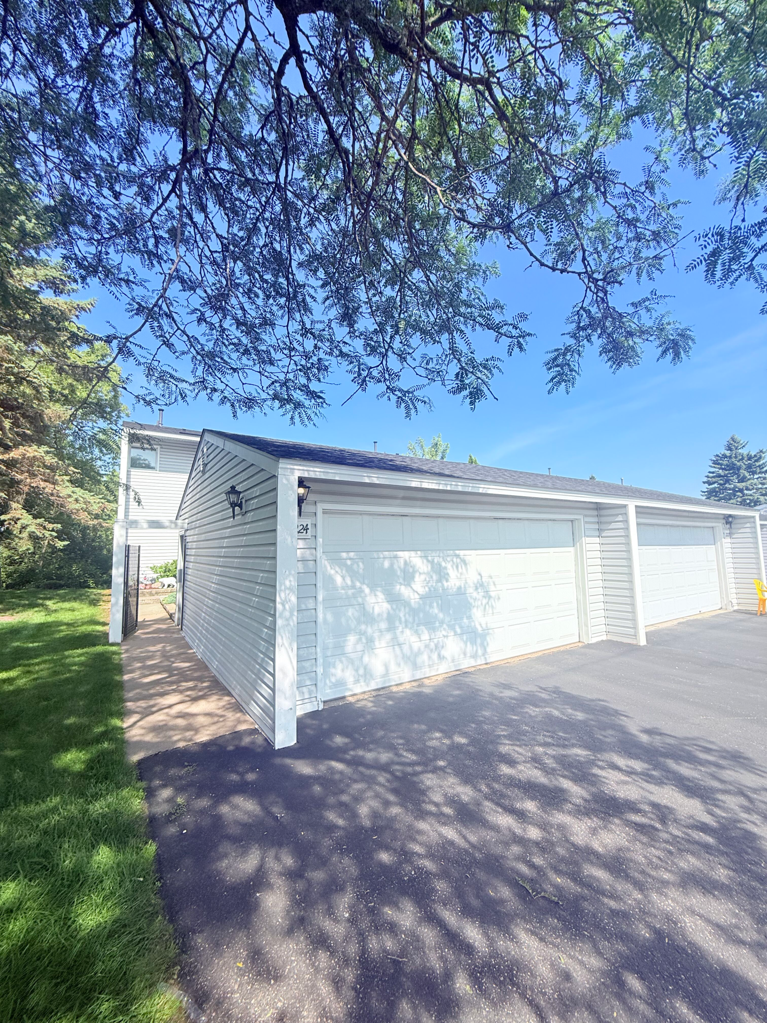 2224 Tower Court Property Photo 22