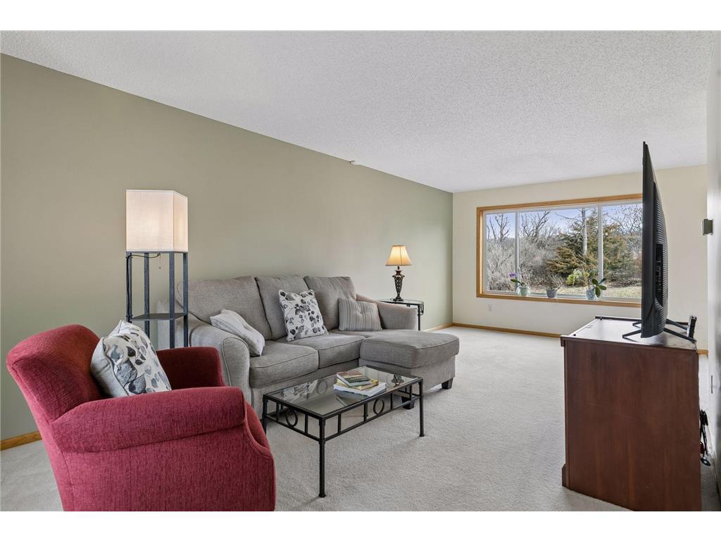 49 Windsor Wood Path Property Photo 6