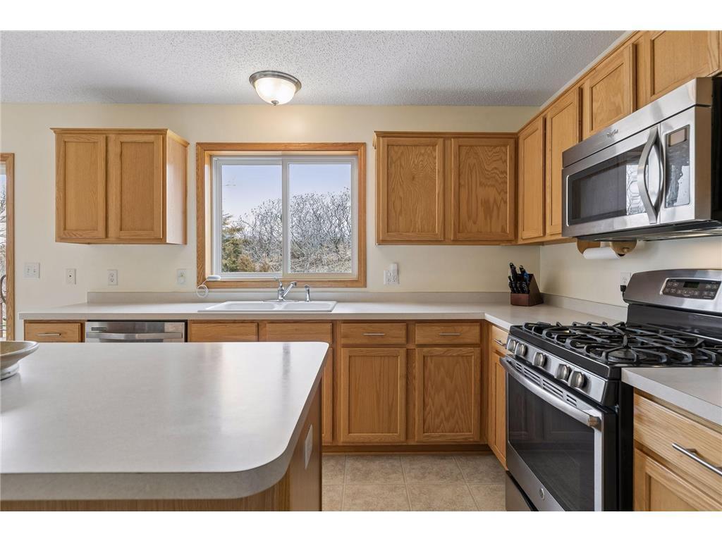 49 Windsor Wood Path Property Photo 17