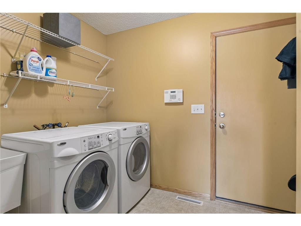 49 Windsor Wood Path Property Photo 21