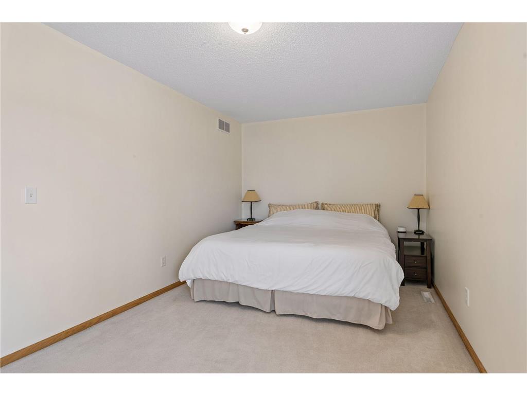 49 Windsor Wood Path Property Photo 27