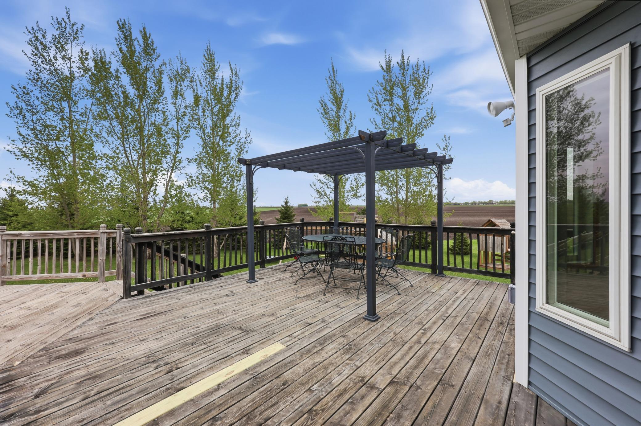 520 3rd Street N Property Photo 15
