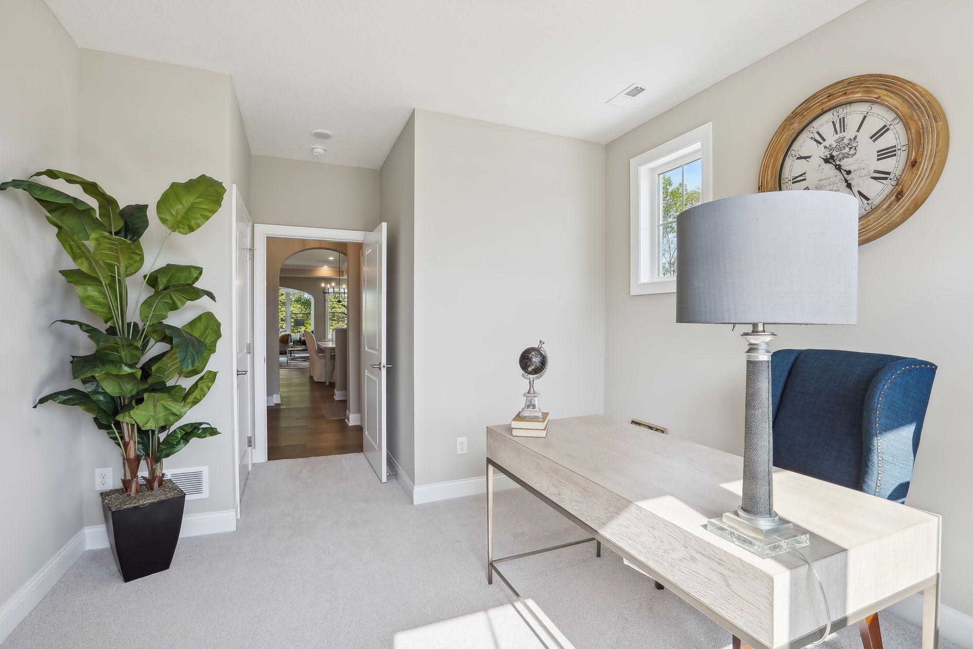 3814 Queensland Circle N Property Photo 12