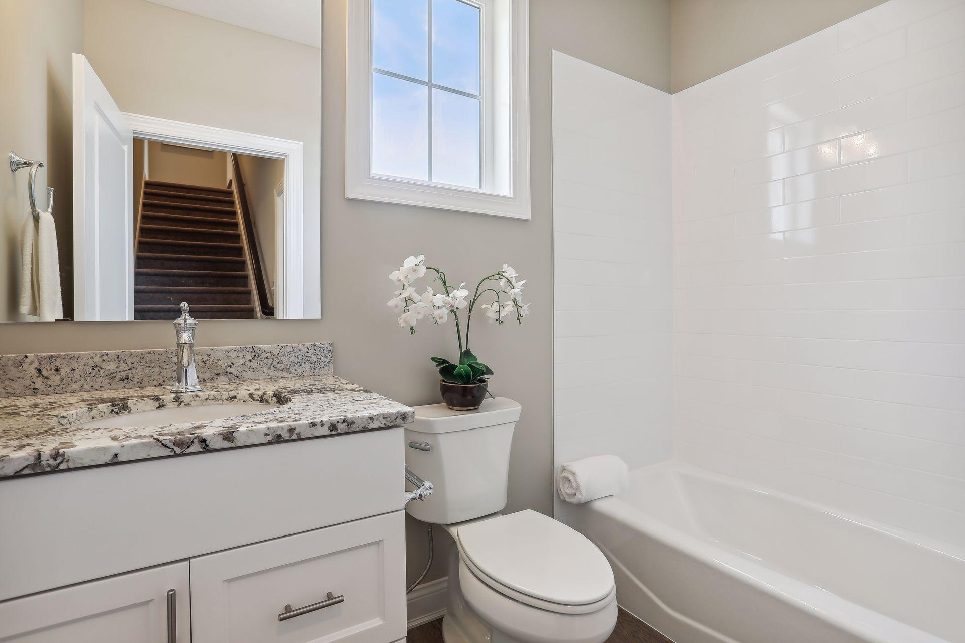 3814 Queensland Circle N Property Photo 14