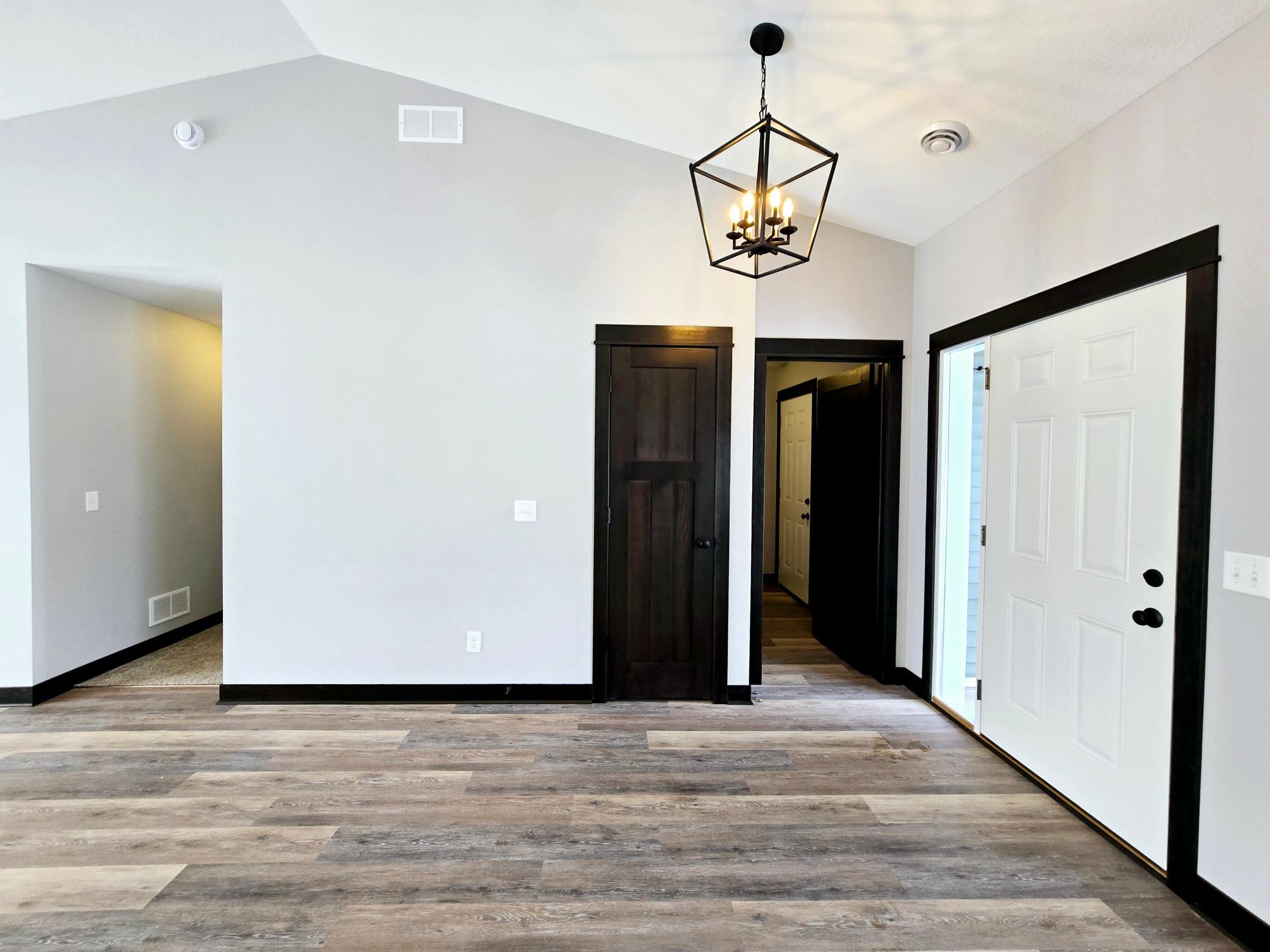 282 Three Lakes Drive Property Photo 14