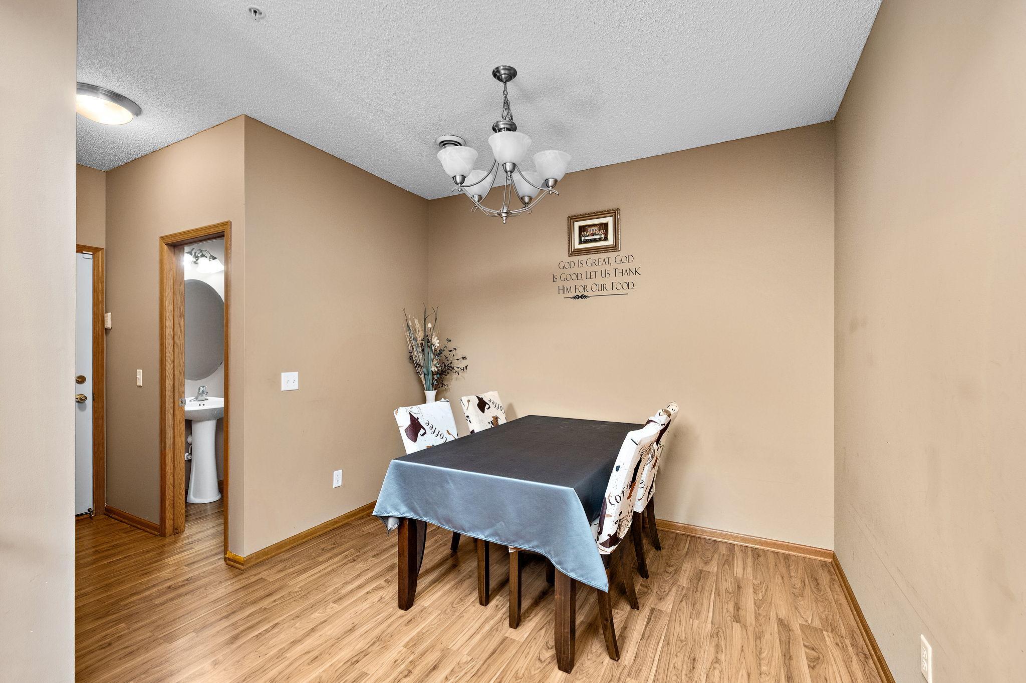7370 Unity Lane N Property Photo 4