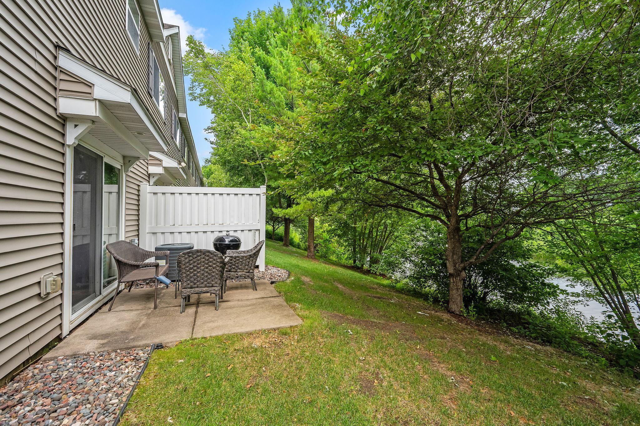 7370 Unity Lane N Property Photo 18