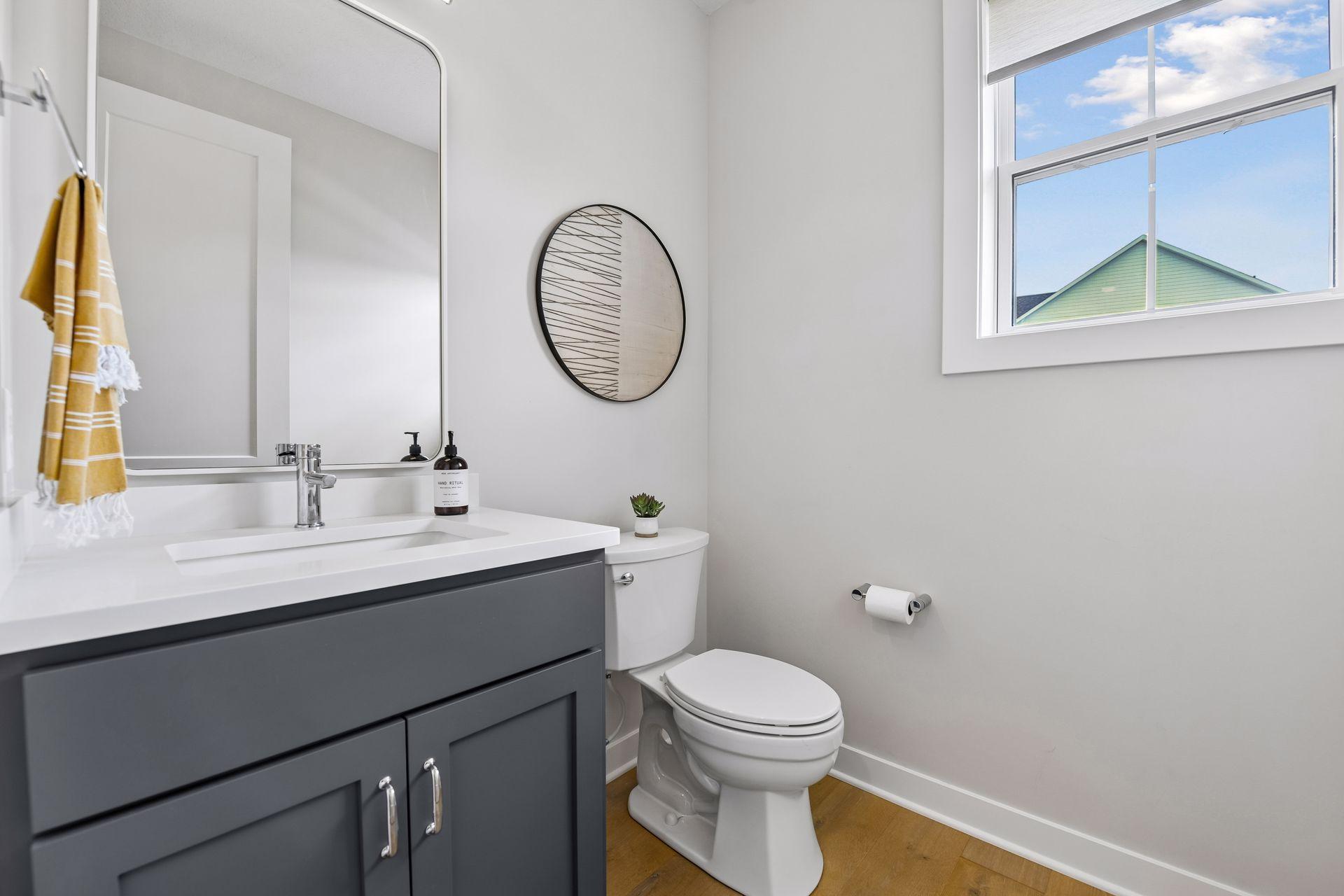 5500 Rolling Hills Parkway Property Photo 13