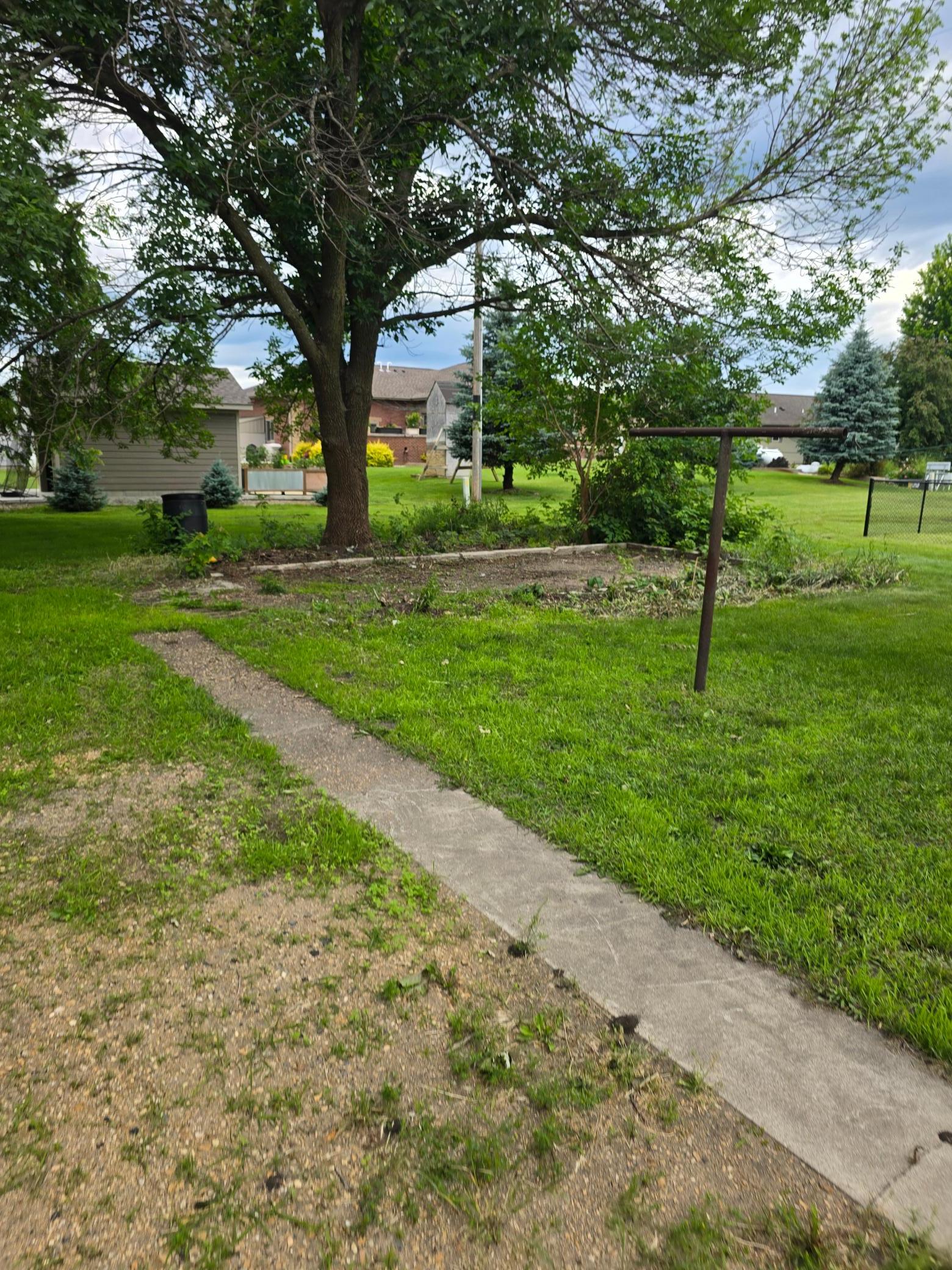 18303 Sperl Avenue Property Photo 8