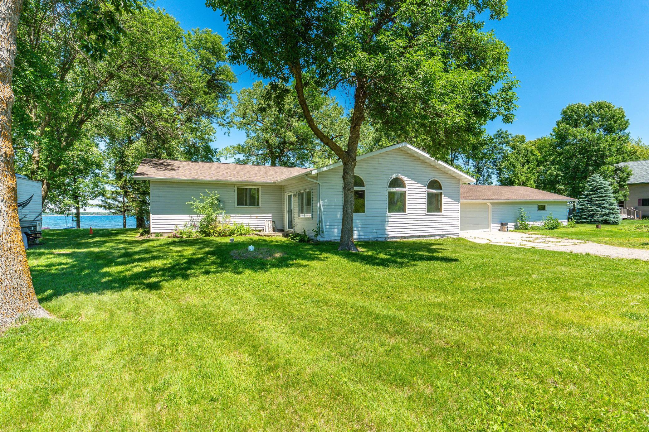 41579 Ukkelberg Drive Property Photo 1