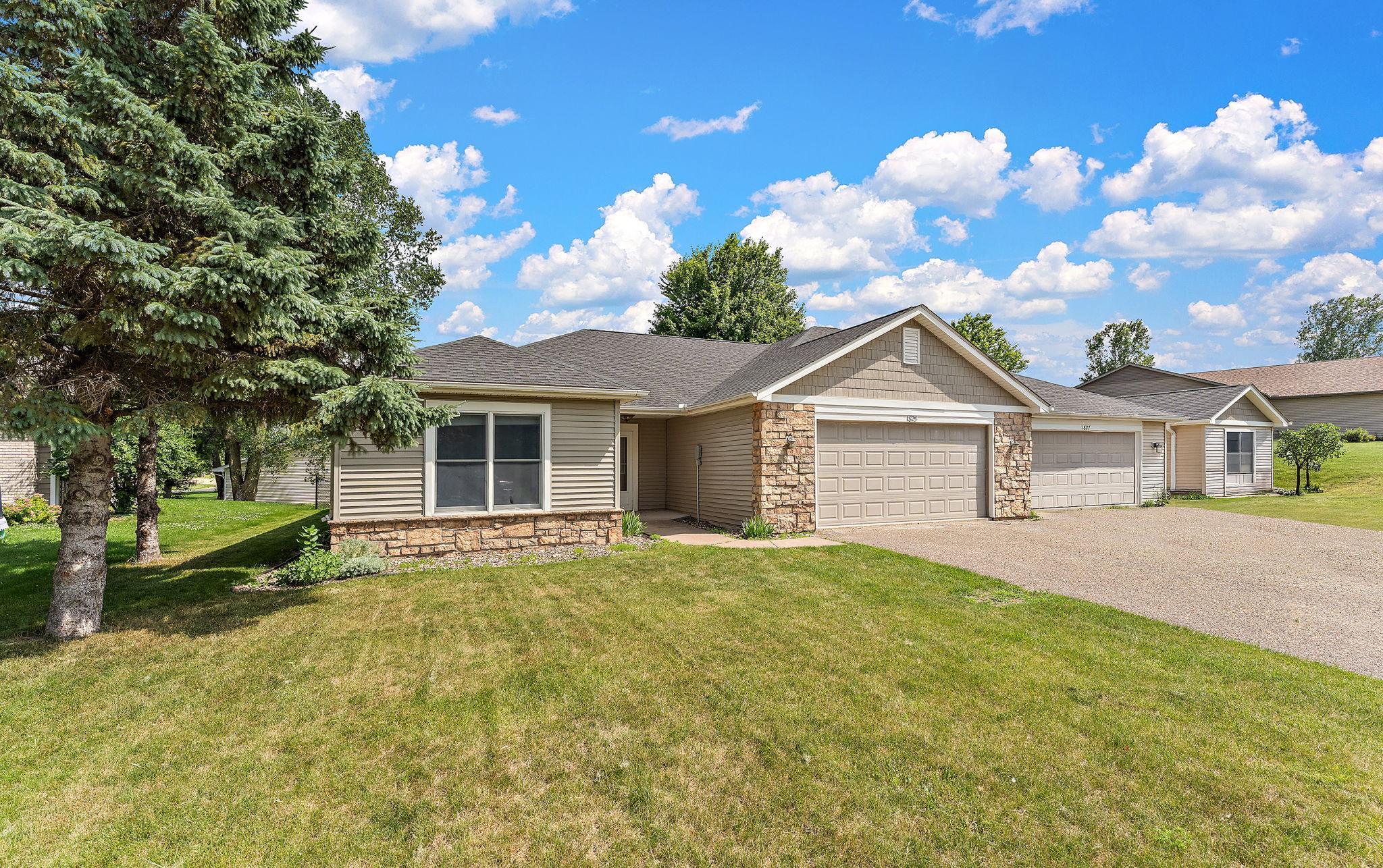1825 Windmill Drive Property Photo 1