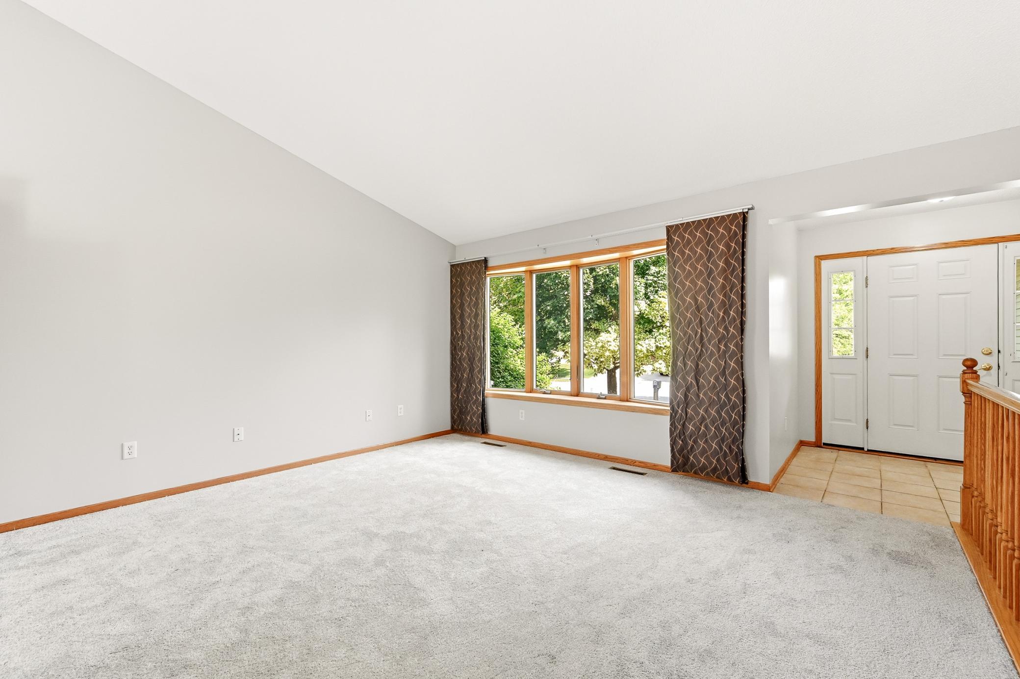 3328 Dorset Lane Nw Property Photo 4