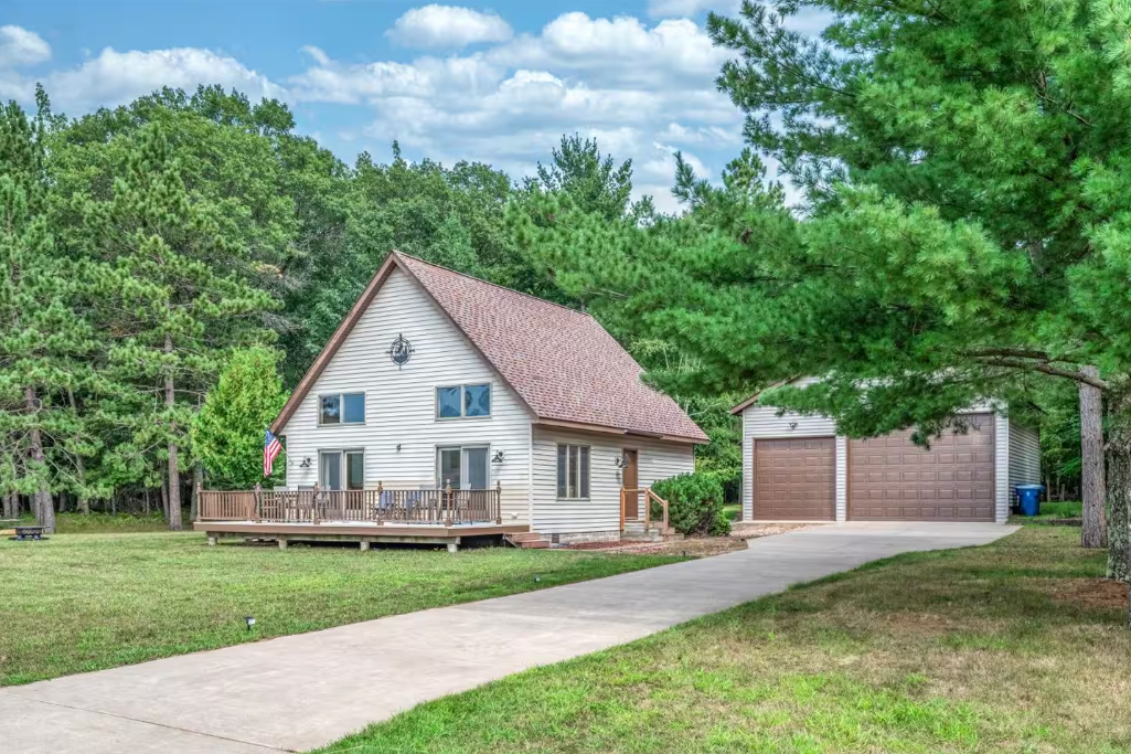 28994 Hanscom Lake Trailway Property Photo 1