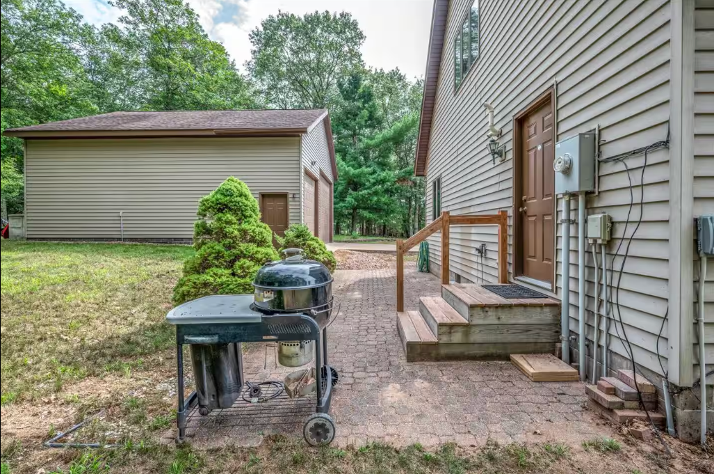 28994 Hanscom Lake Trailway Property Photo 2