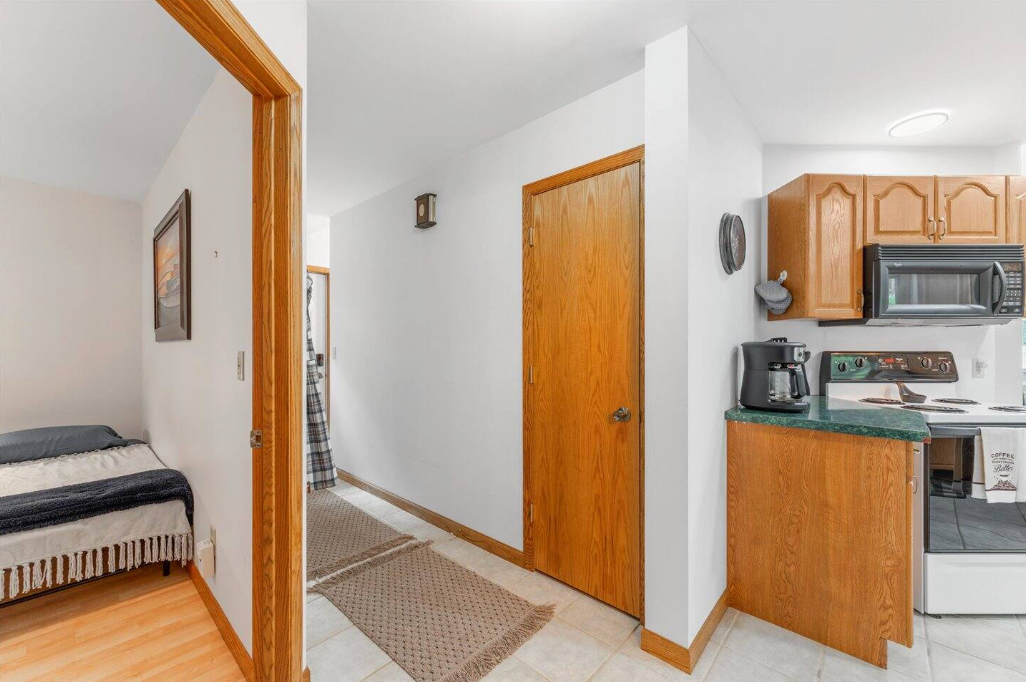 28994 Hanscom Lake Trailway Property Photo 7