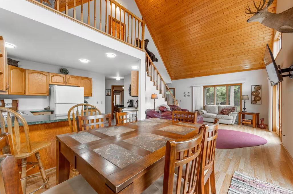 28994 Hanscom Lake Trailway Property Photo 9