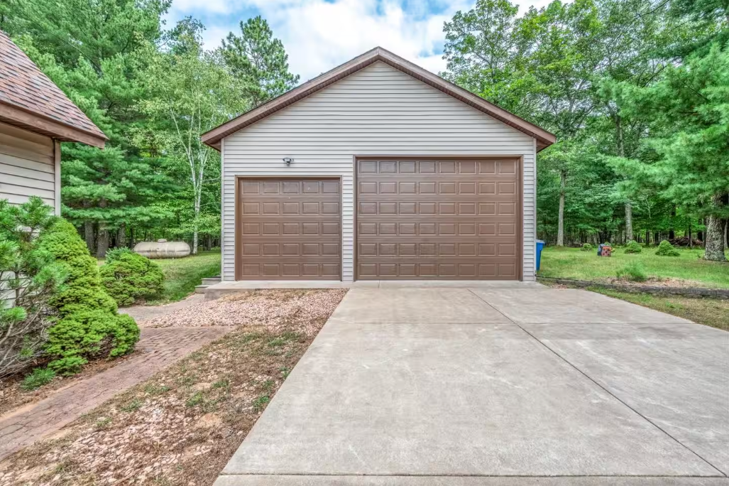 28994 Hanscom Lake Trailway Property Photo 22