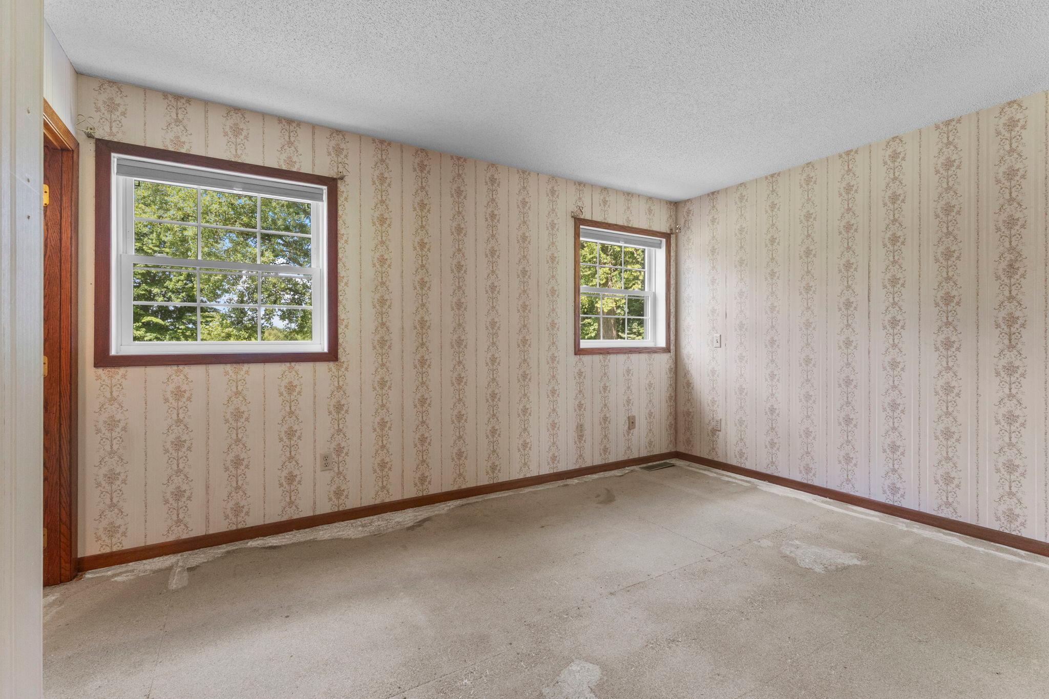 2095 Jamison Avenue Ne Property Photo 12