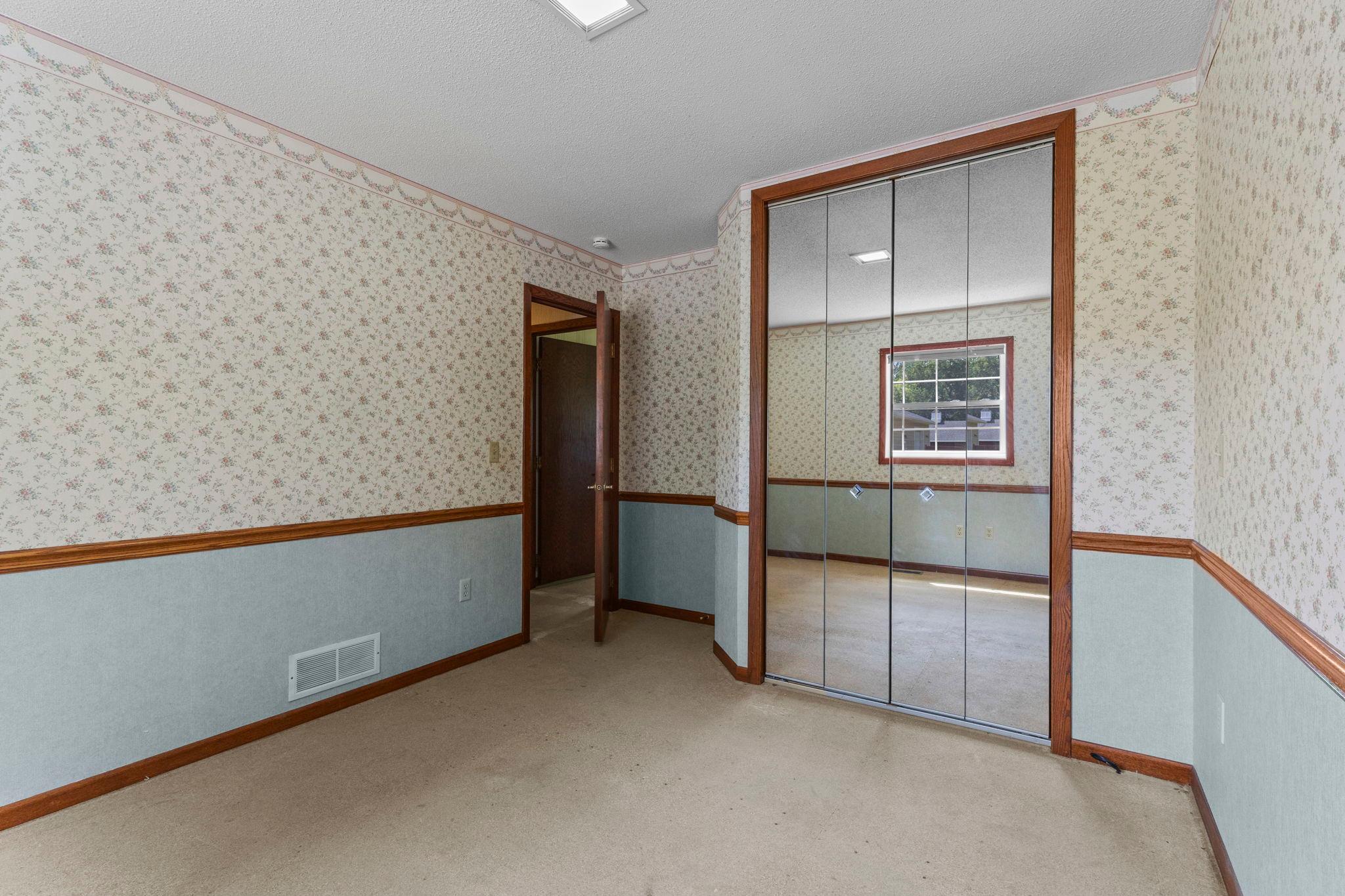 2095 Jamison Avenue Ne Property Photo 18