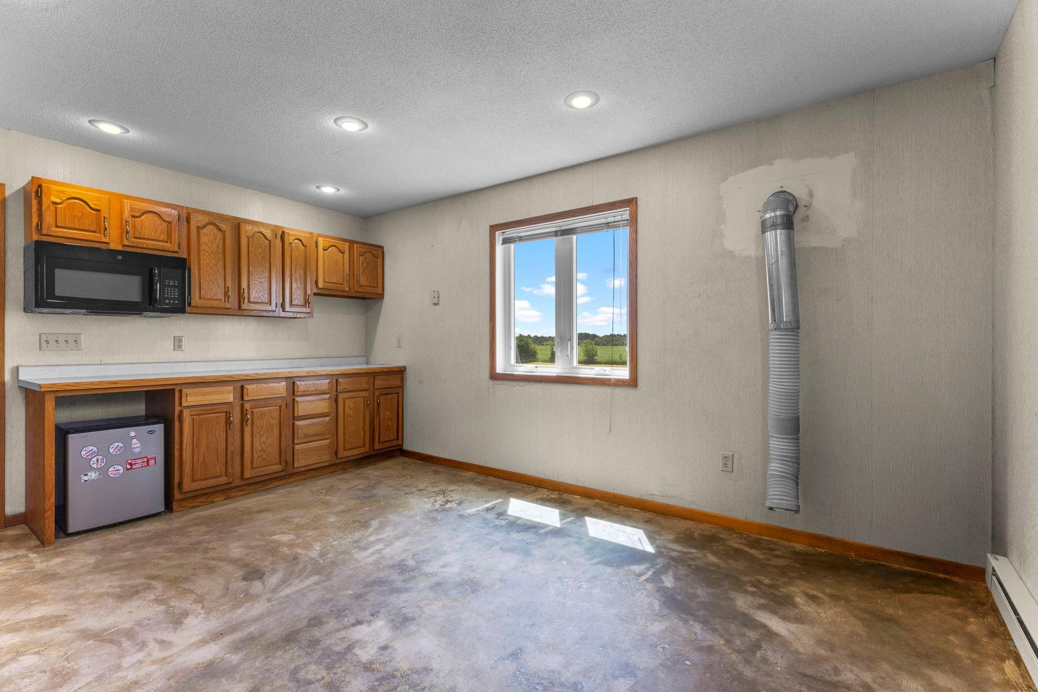 2095 Jamison Avenue Ne Property Photo 19