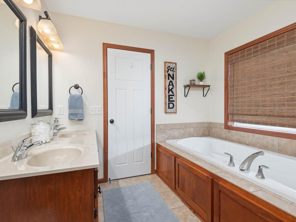 1631 Sparrow Road Property Photo 32