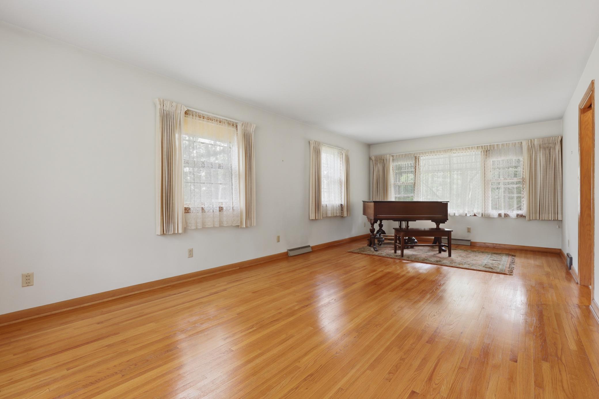 1625 9th Avenue Se Property Photo 7