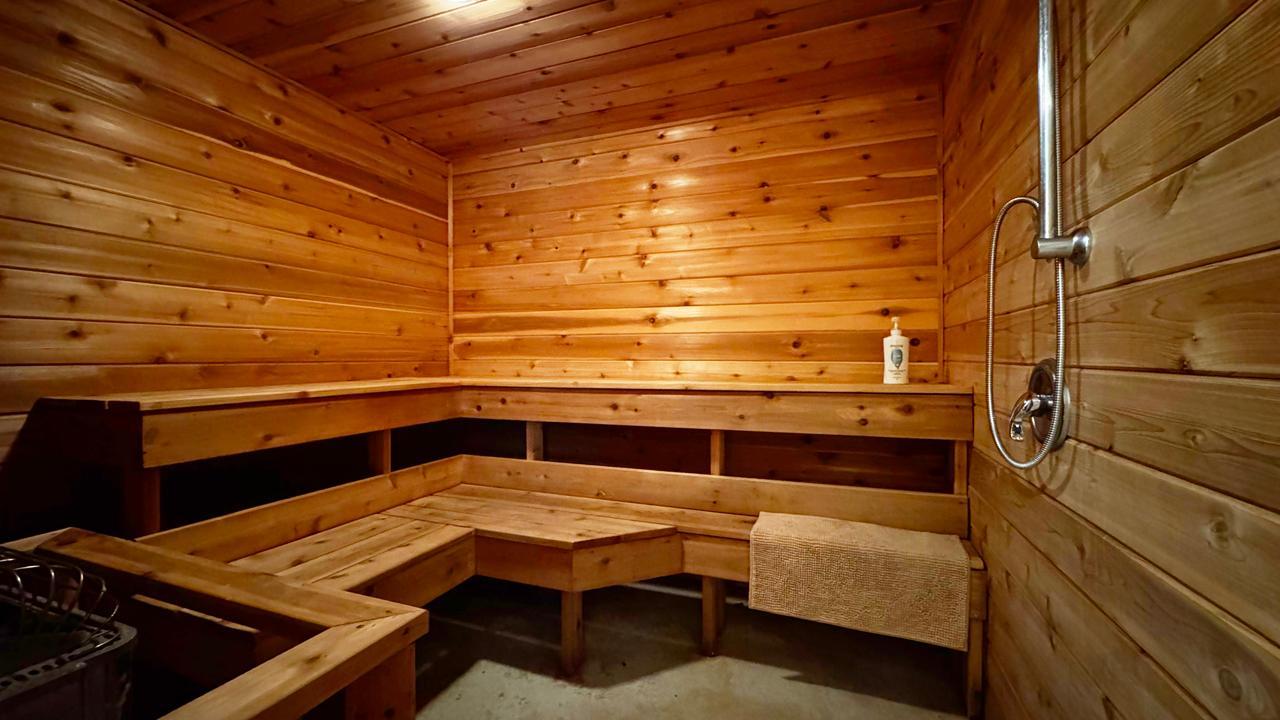 4475 Moccasin Point Road Property Photo 34