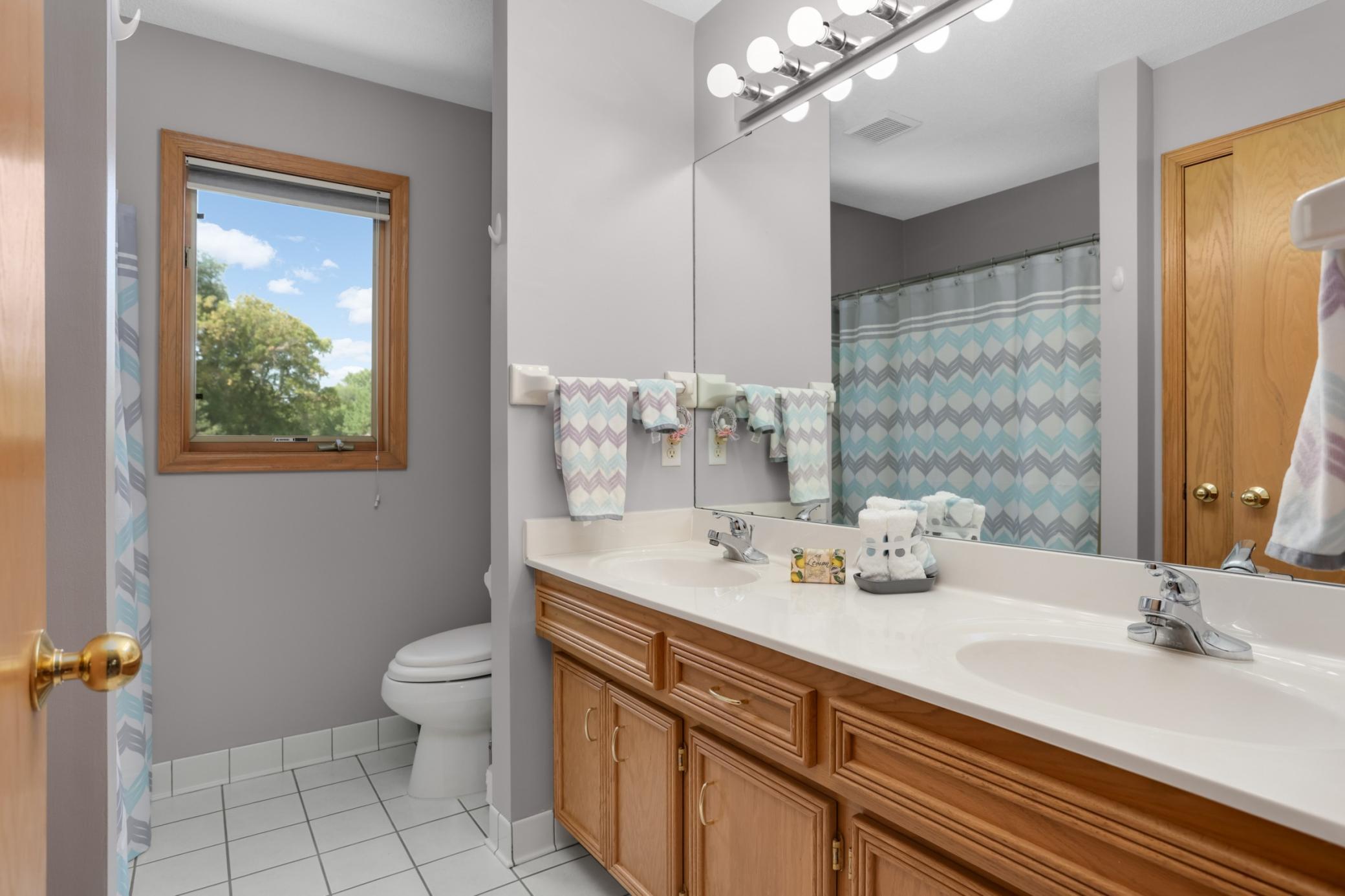 527 Hackmore Drive Property Photo 40
