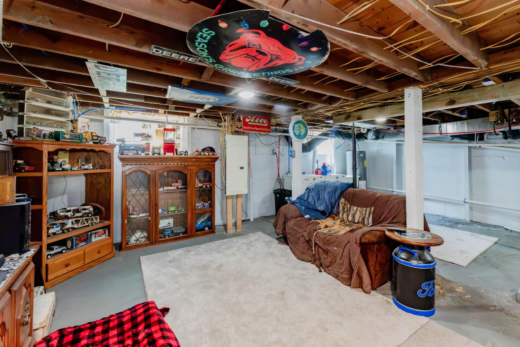 318 1st Avenue E Property Photo 19