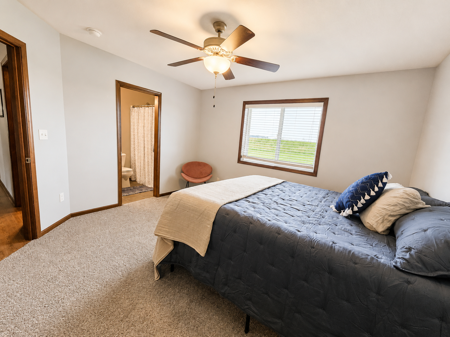 906 7th Avenue Property Photo 16