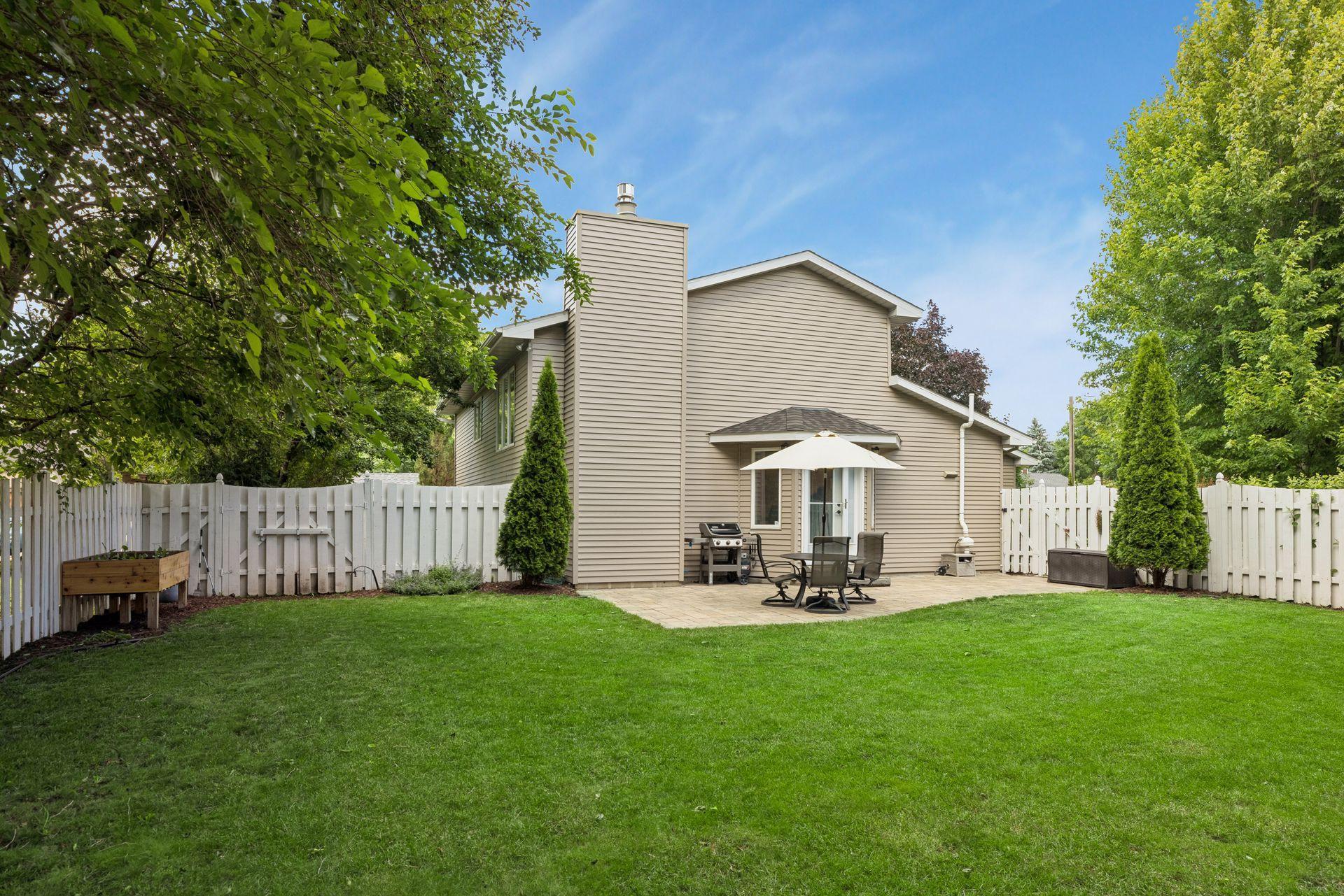 10028 Park Circle Property Photo 5