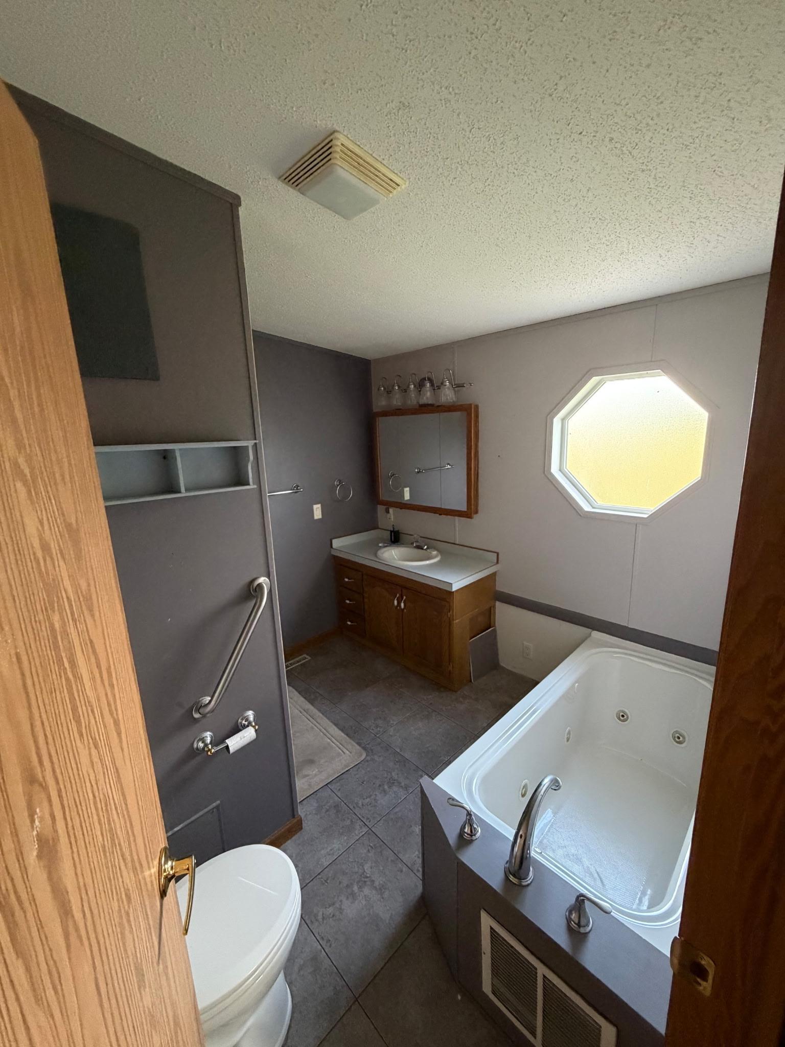 68611 Fleming Road Property Photo 10