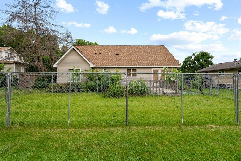 5867 Bartlett Boulevard Property Photo 5