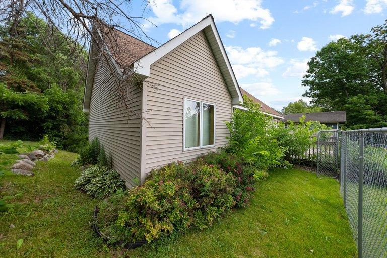 5867 Bartlett Boulevard Property Photo 7