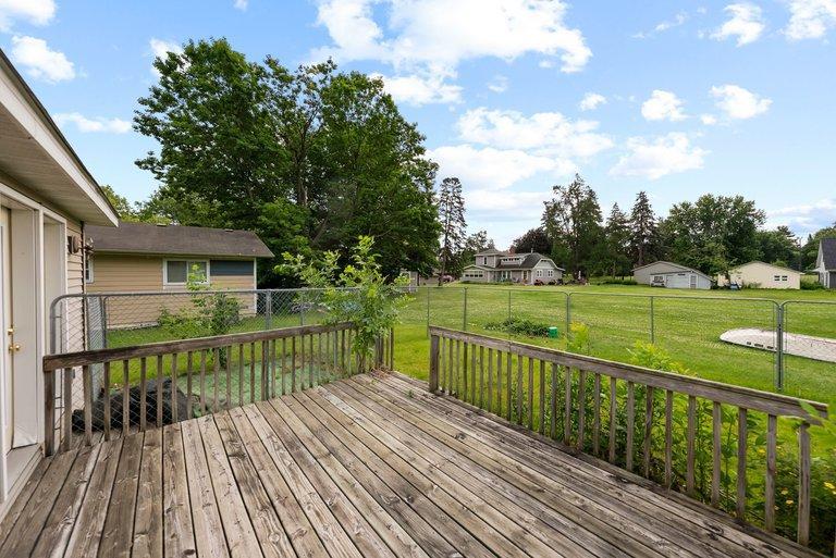 5867 Bartlett Boulevard Property Photo 9