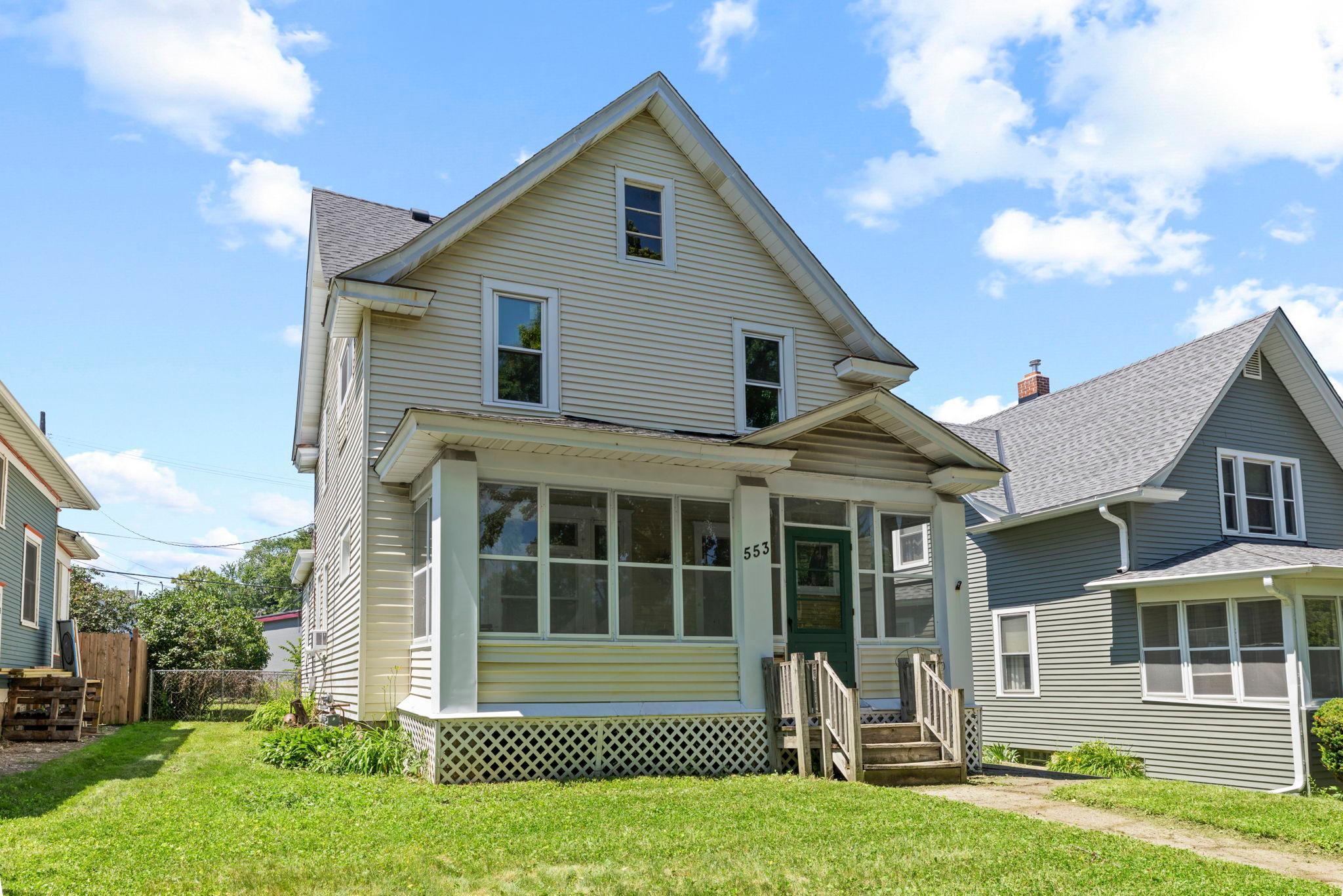 553 Manomin Avenue Property Photo 2