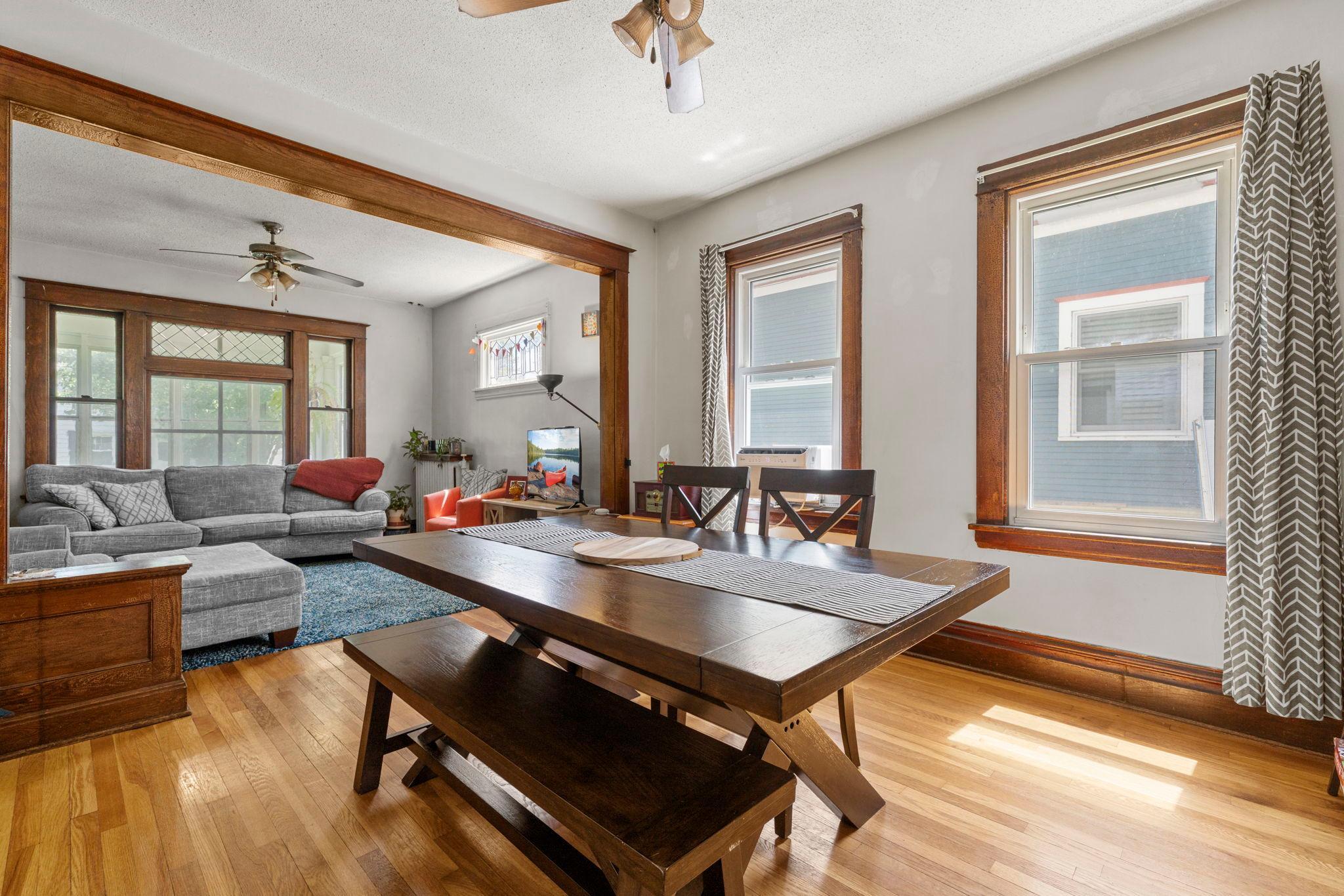 553 Manomin Avenue Property Photo 14