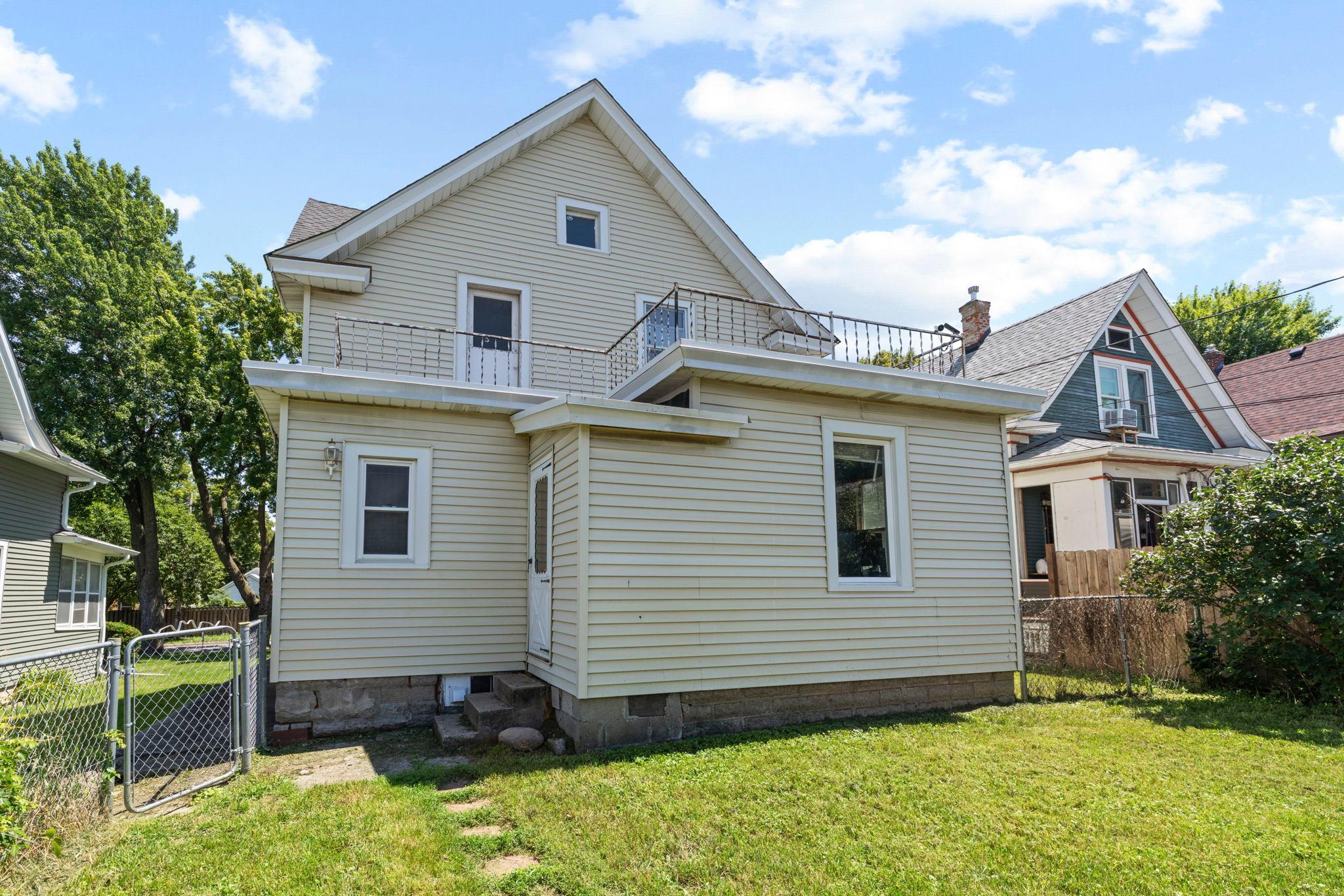 553 Manomin Avenue Property Photo 42