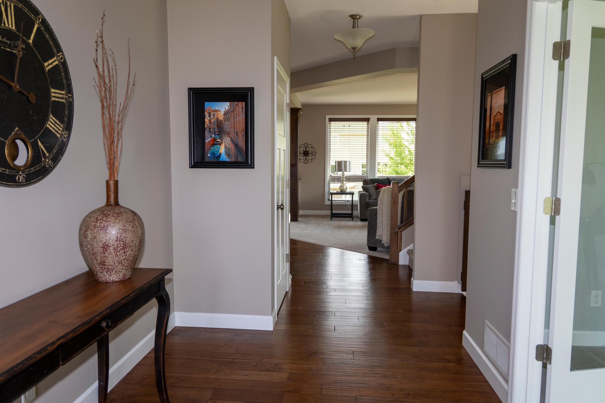 1364 Ridge Lane Property Photo 3