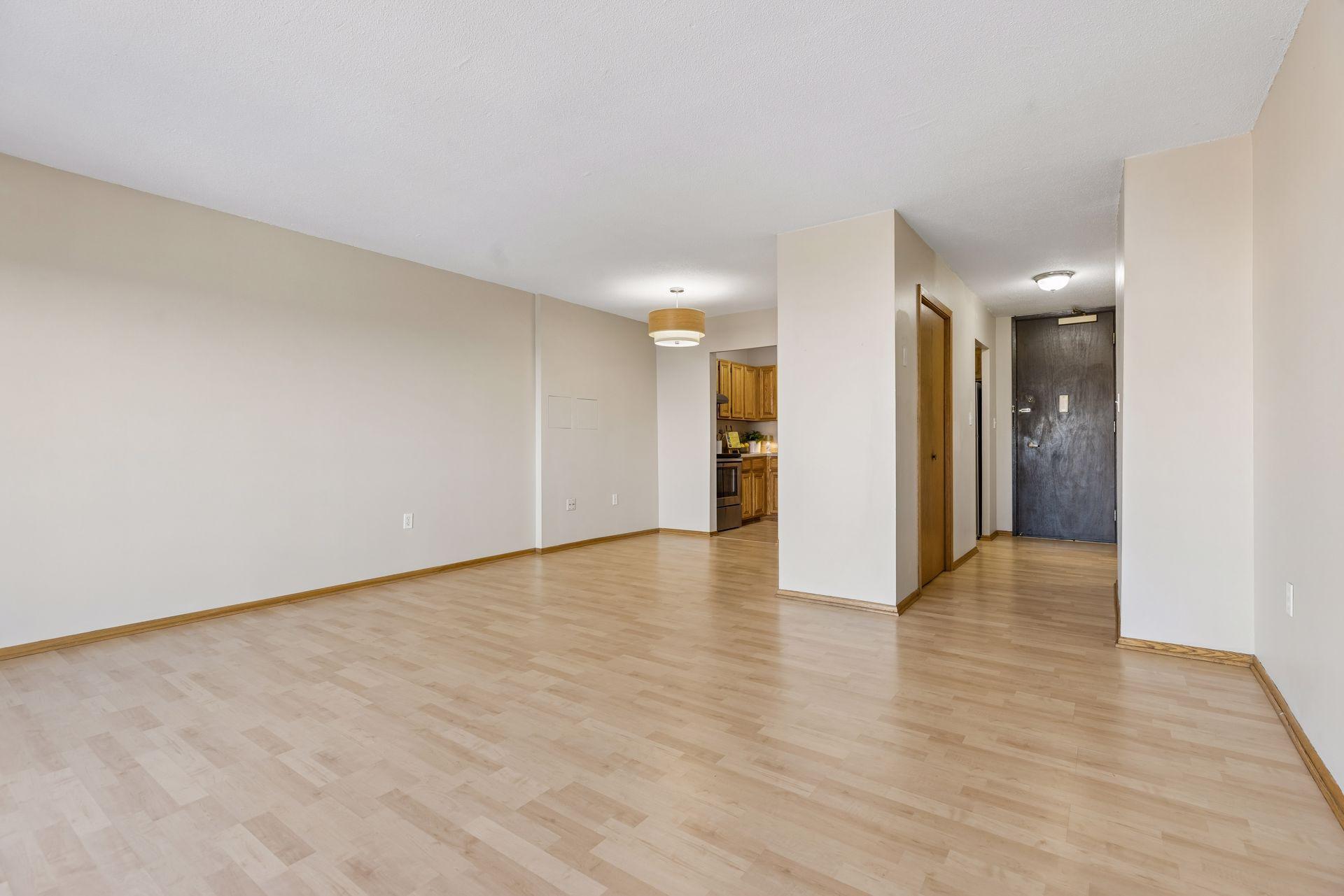 400 Groveland Avenue 1212 Property Photo 14