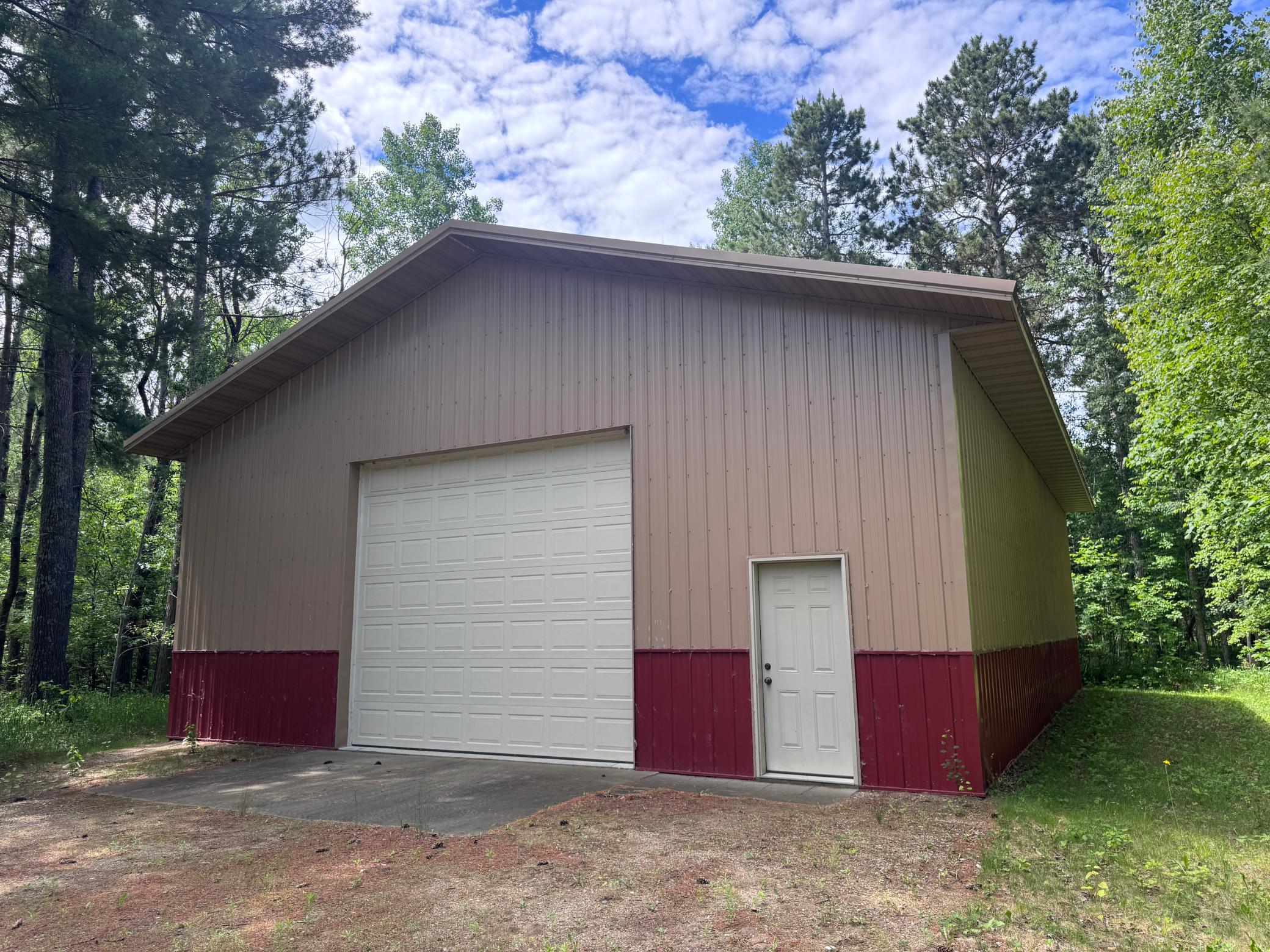 24859 Goldfinch Drive Property Photo 1