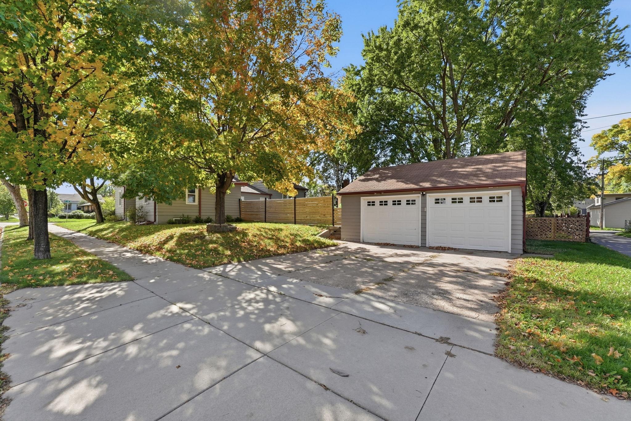 901 31st Avenue N Property Photo 1