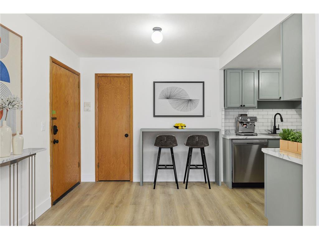 99 E 54th Street 5 Property Photo 2