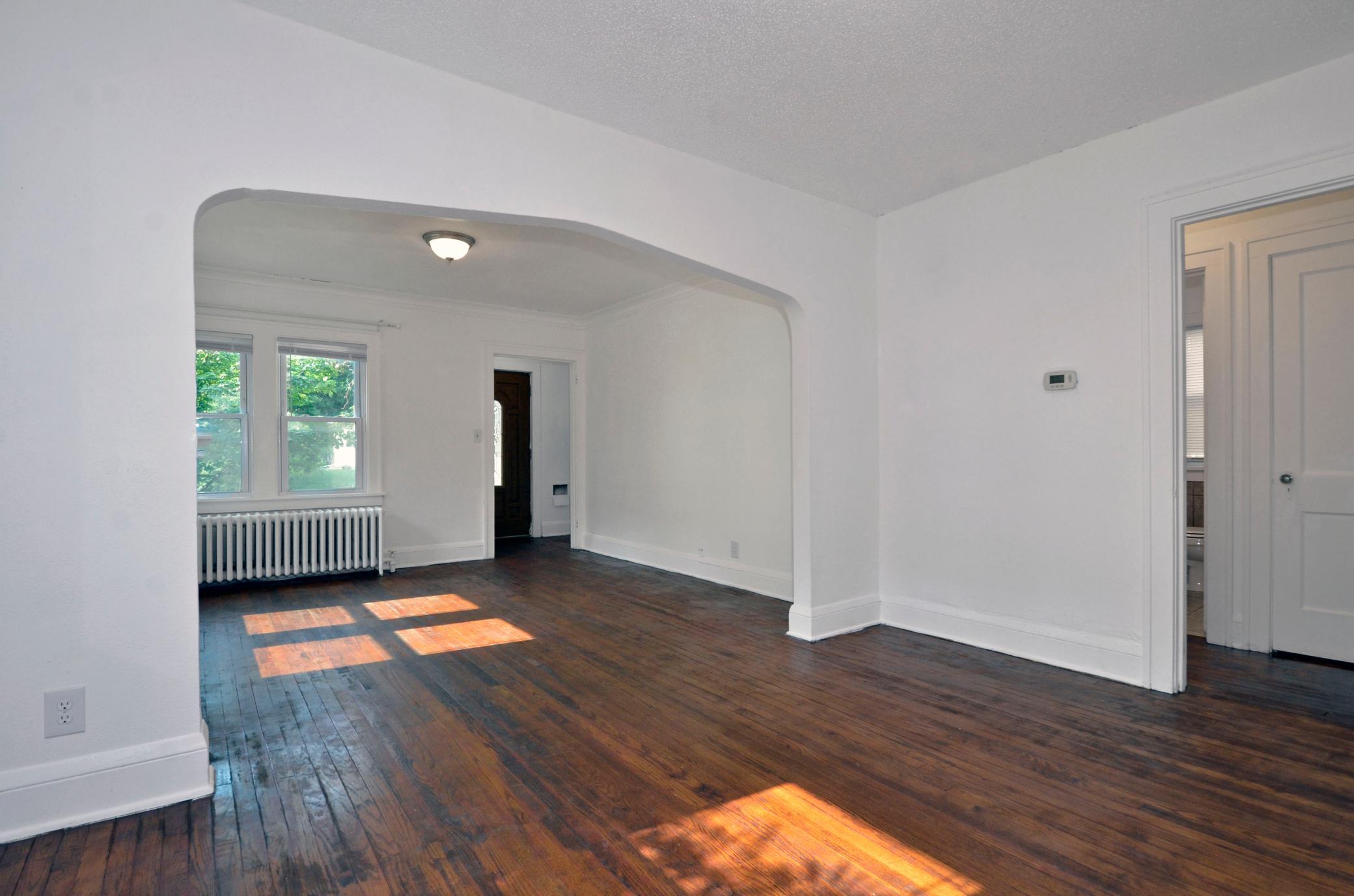 1139 Magnolia Avenue E Property Photo 7