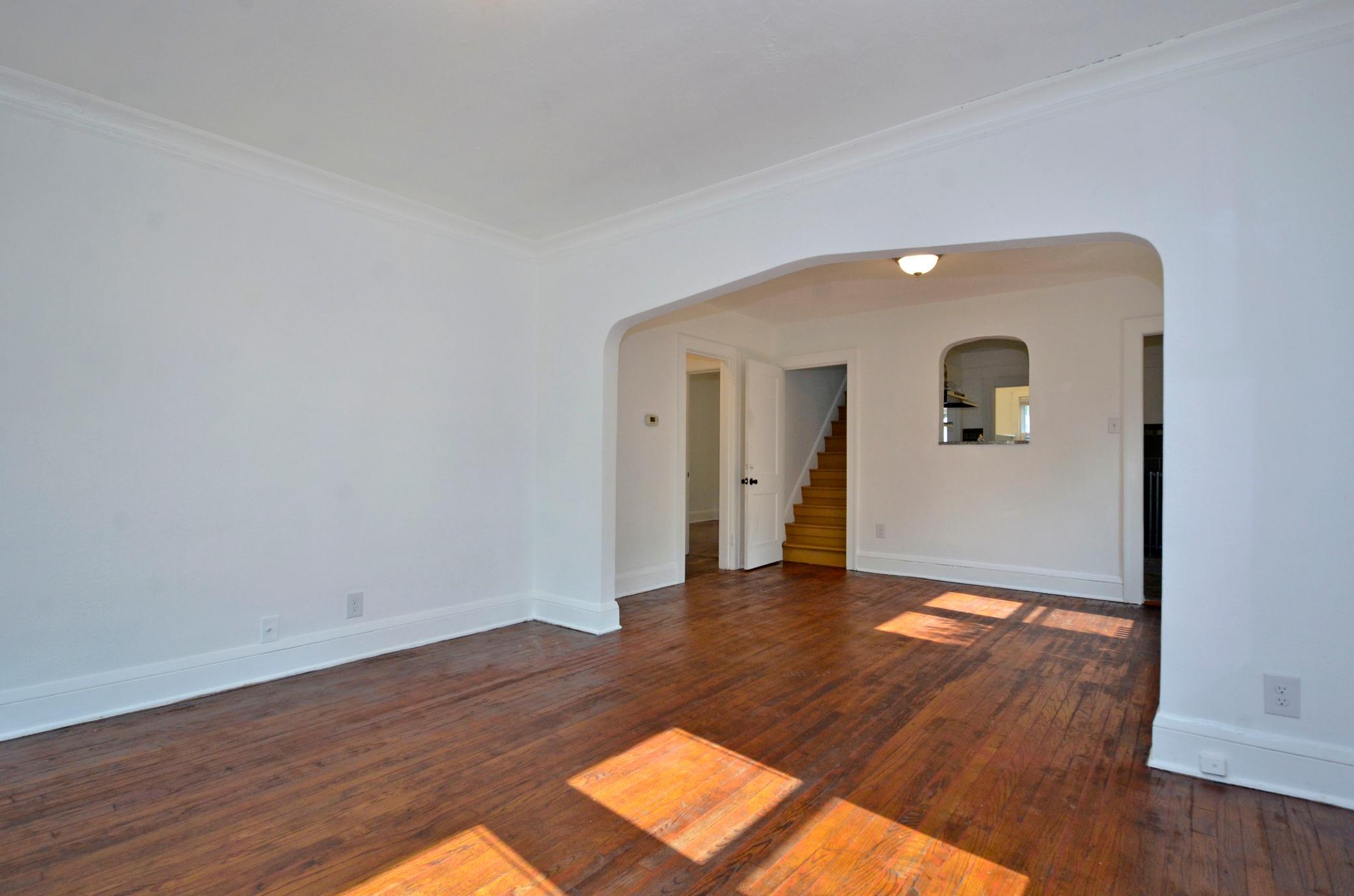 1139 Magnolia Avenue E Property Photo 8