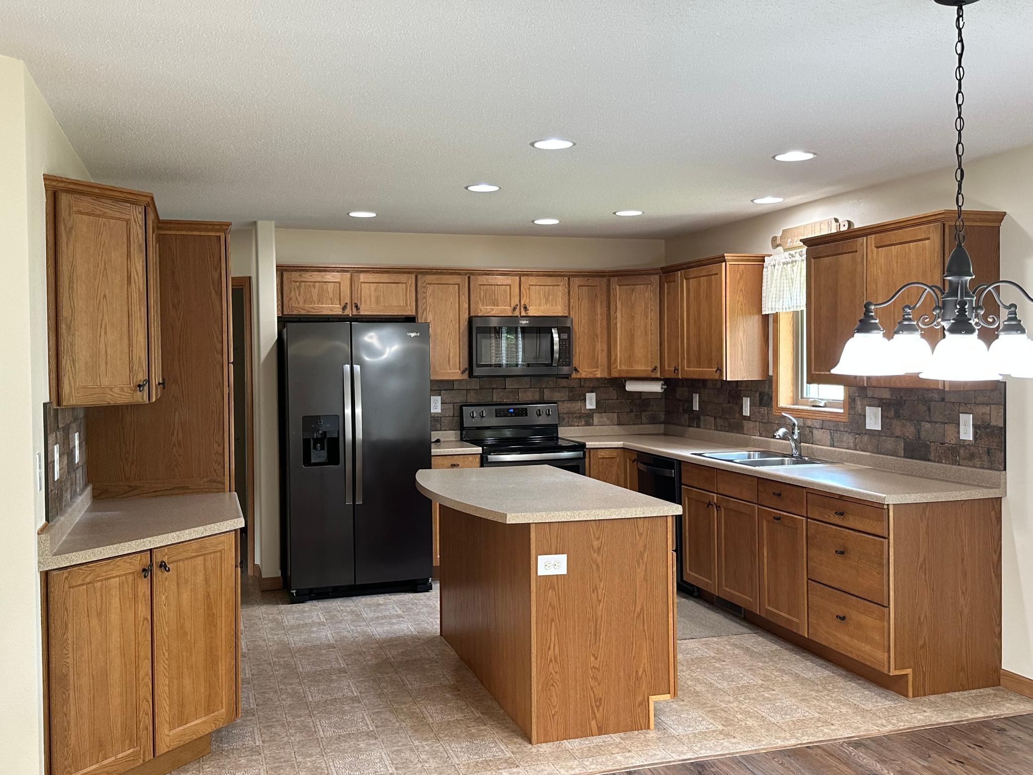 317 Oak Hills Drive Property Photo 6