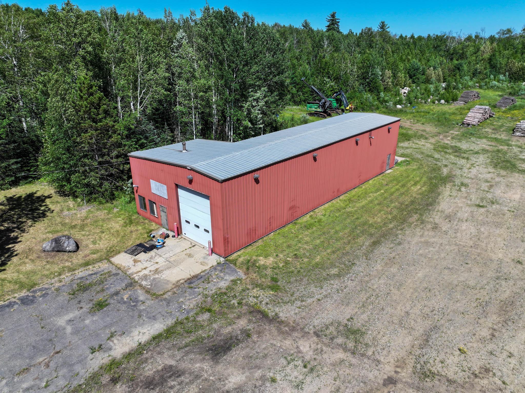6950 Highway 169 Property Photo 5